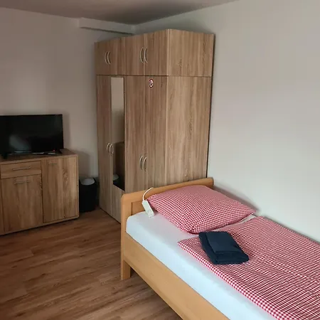 Monteurzimmer Jusy - Zum Jadebusen 아파트 *