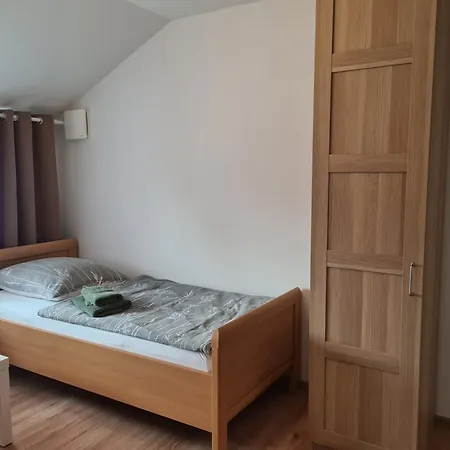 Monteurzimmer Jusy - Zum Jadebusen