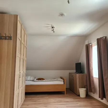 Monteurzimmer Jusy - Zum Jadebusen 바르엘